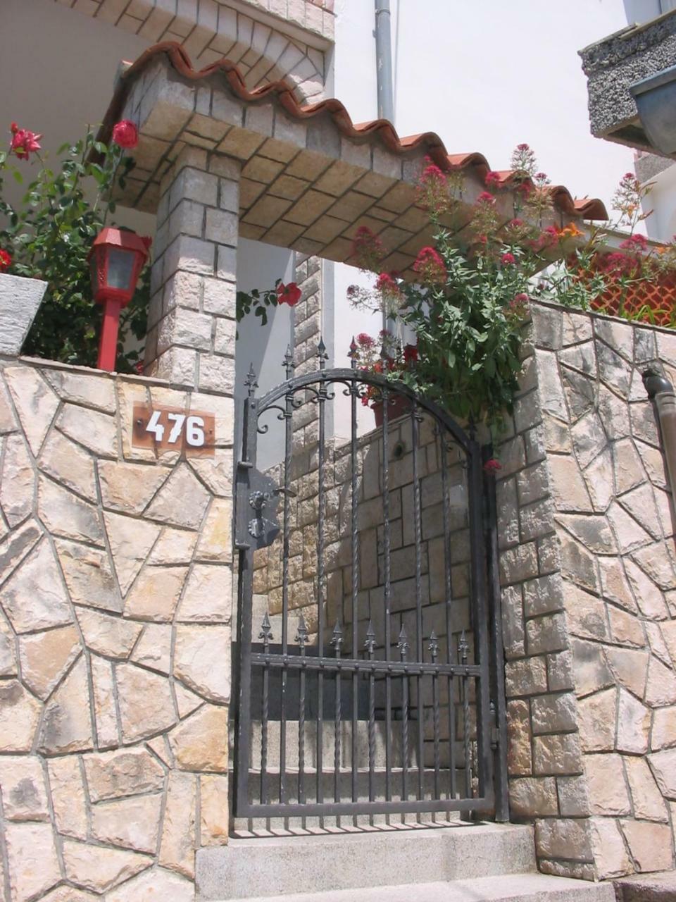 Apartmani Manuela Лопар Экстерьер фото